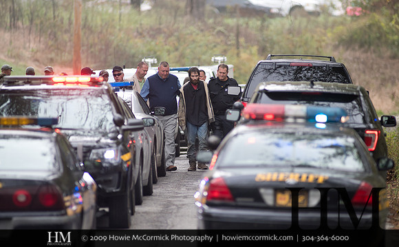 101317-ohio-manhunt-02